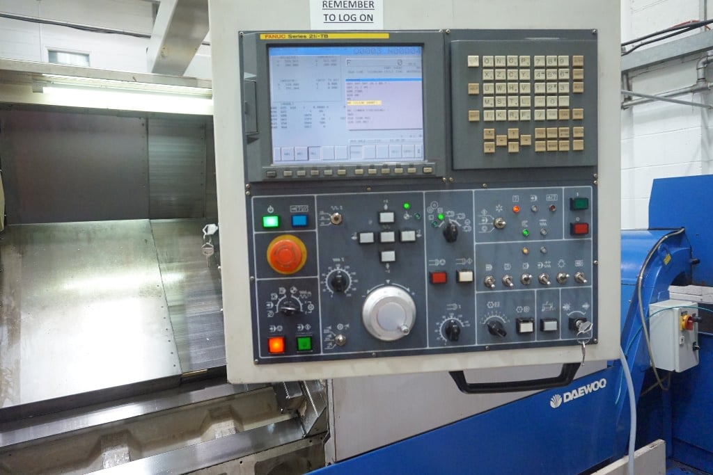 DOOSAN PUMA 400LB  2004